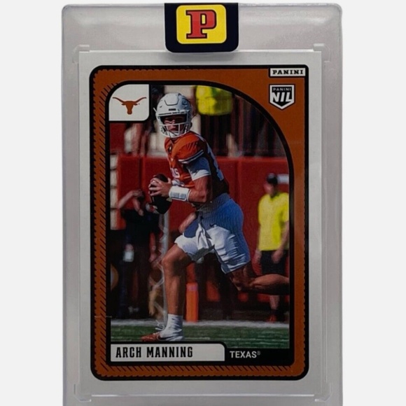2024 Panini NIL #53 ARCH MANNING Texas Longhorns Football ROOKIE CARD - Picture 1 of 3